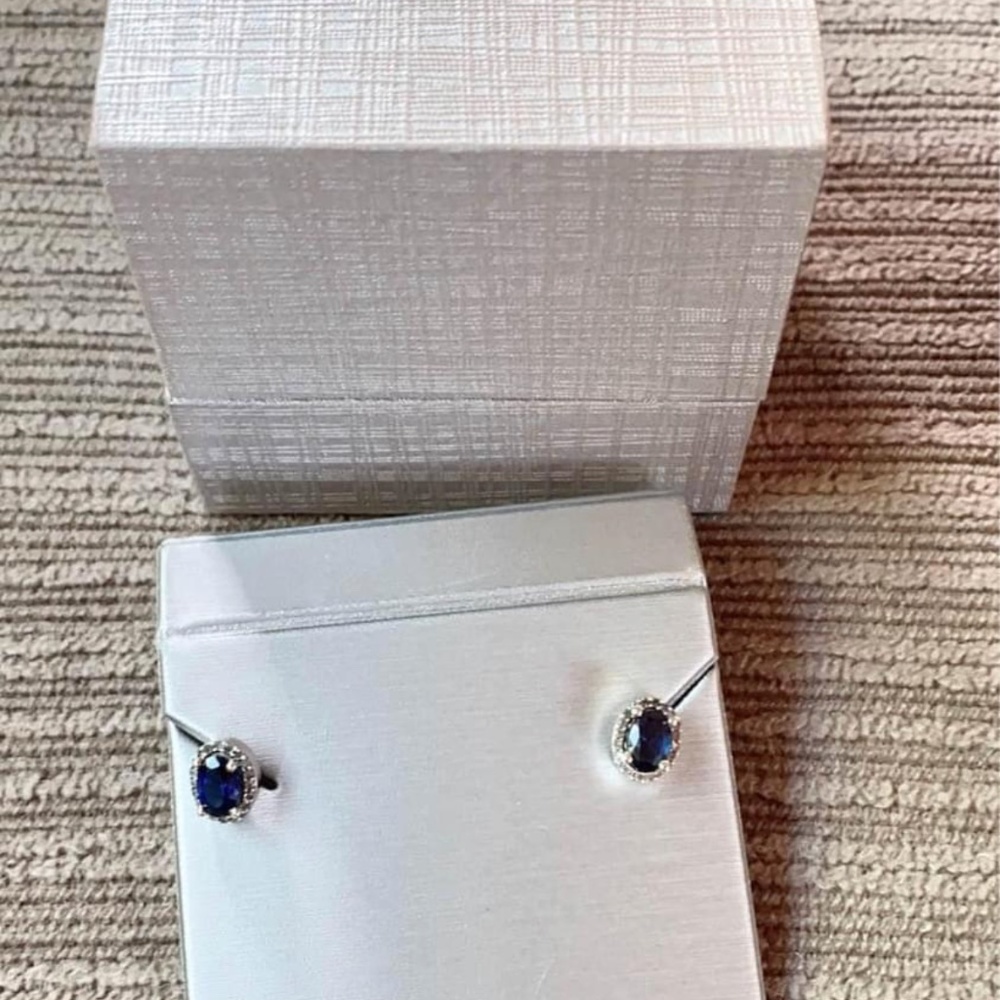 People's jewelry white gold studs ear rings
